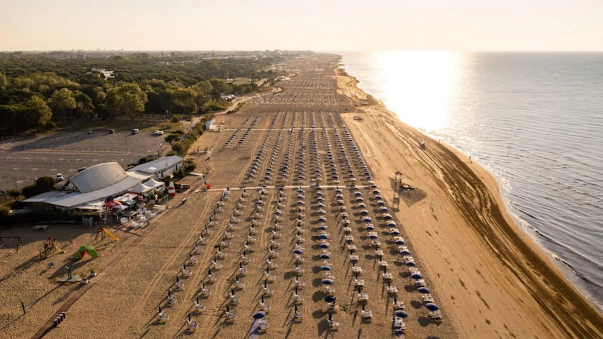Cozy Condo 300M From The Beach - Beahost Bibione 0*,  Italy